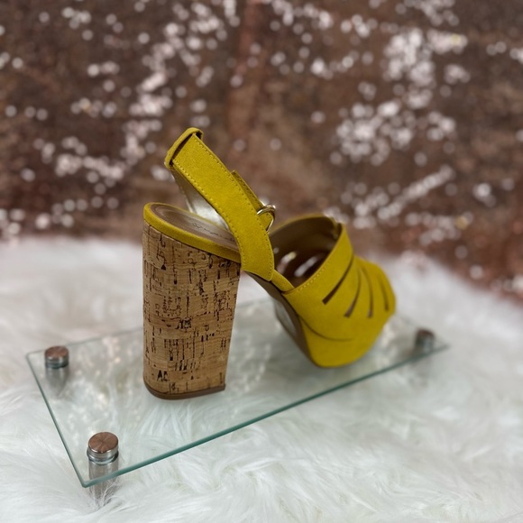Size 7, Yellow Suede Peep Toe Heels with Ankle Strap - Picture 2 of 4